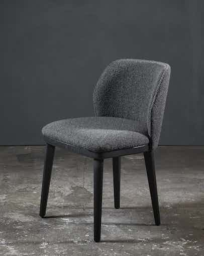 Particuliere lum dining chair final