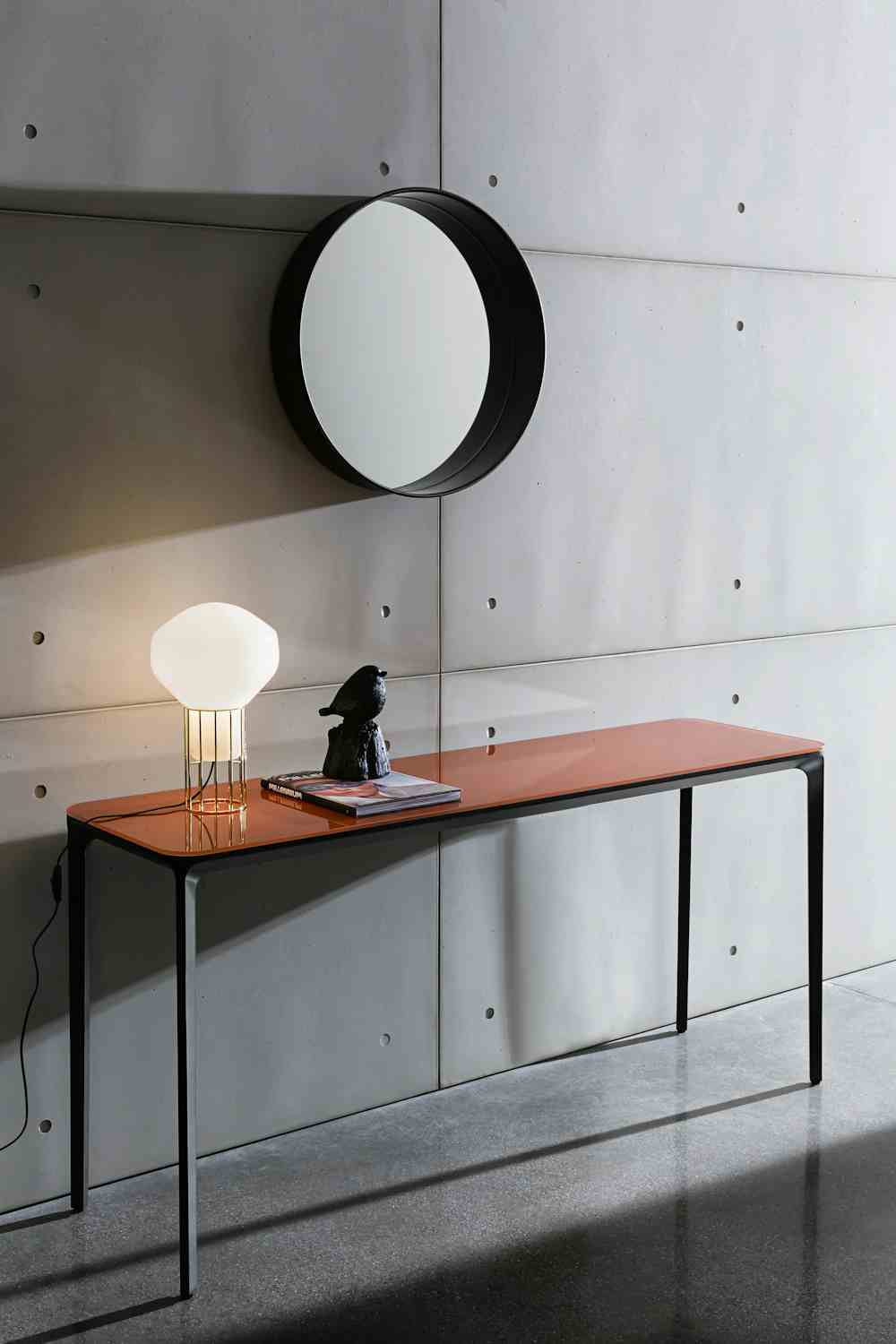Sovet Slim Console With Four Legs And Orange Glass Top2