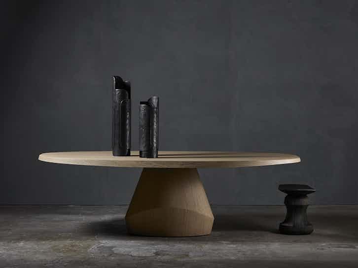 Particuliere yab dining table 4