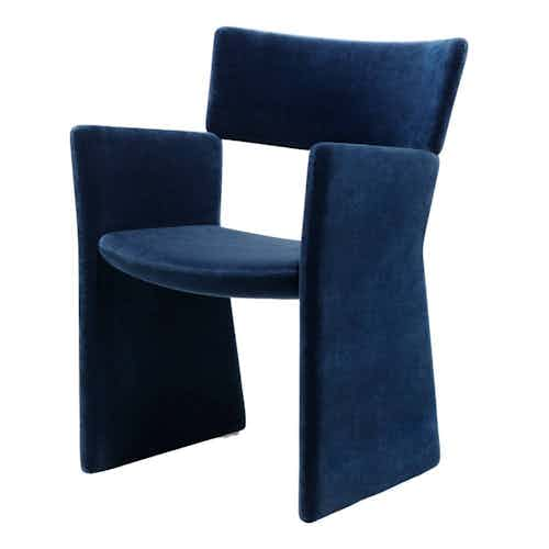 Massproductions Crown armchair 1