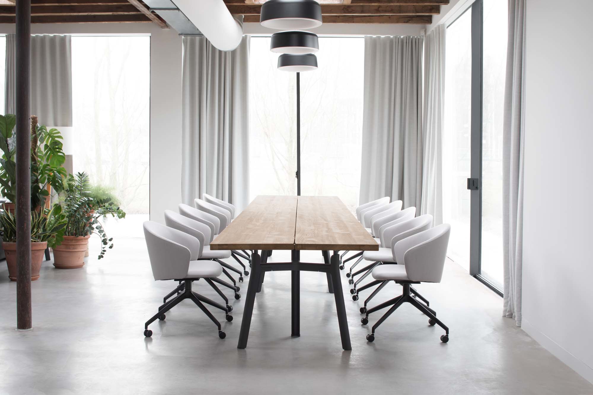 arco trestle table