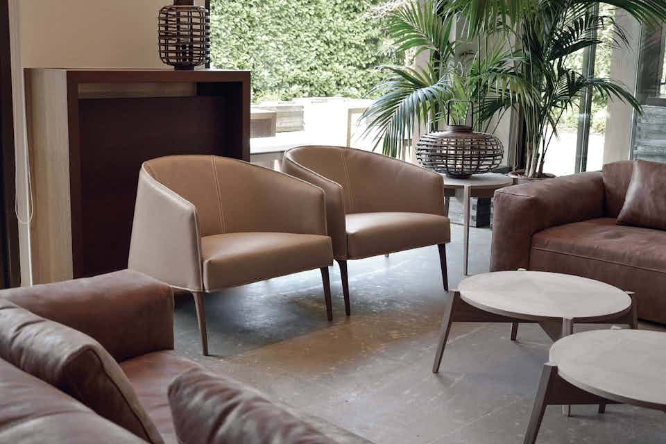 Frigerio jackie armchair insitu4 haute living