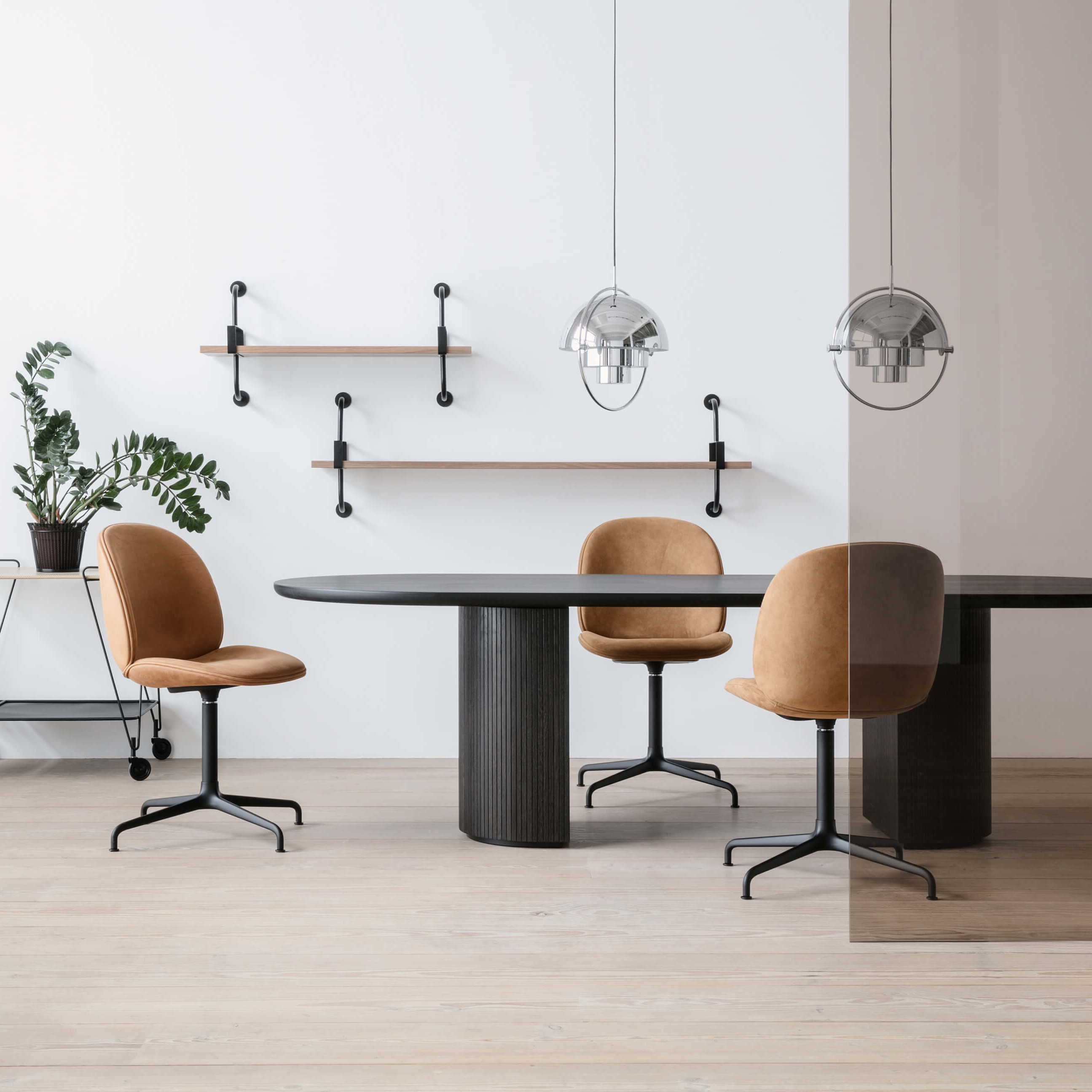 Gubi beetle online meeting chair