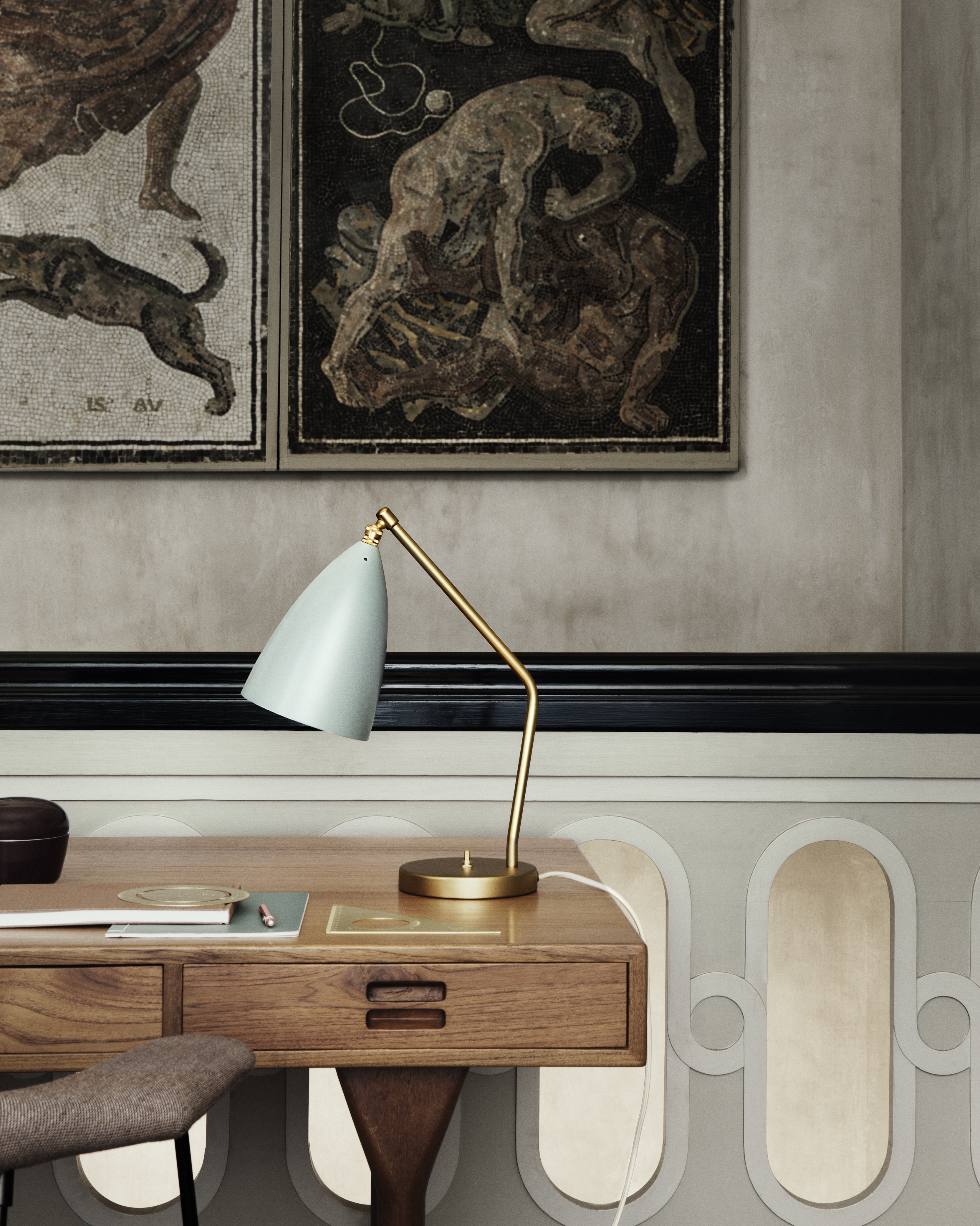 Gubi grasshopper sales table lamp