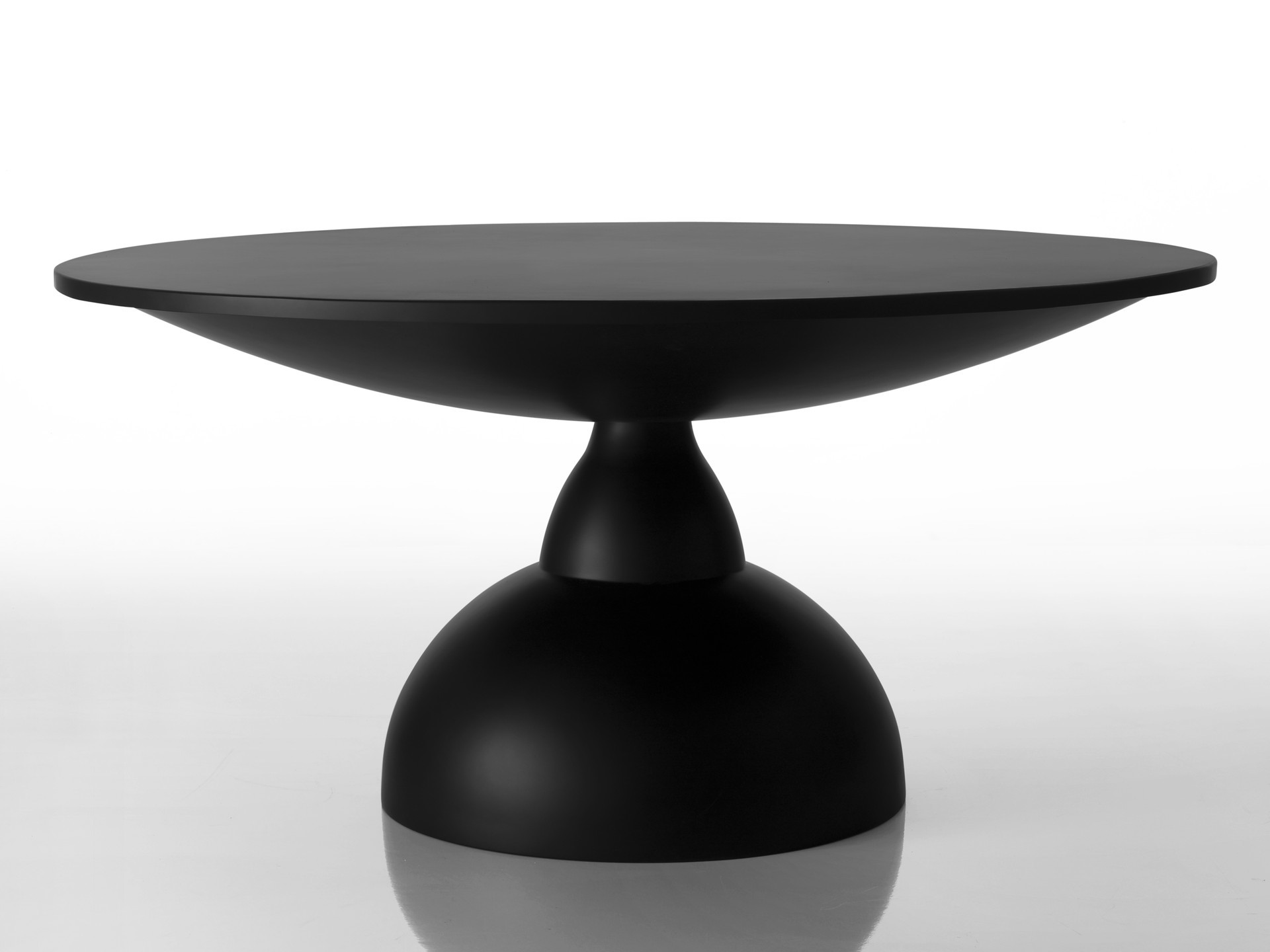 mondo dining table