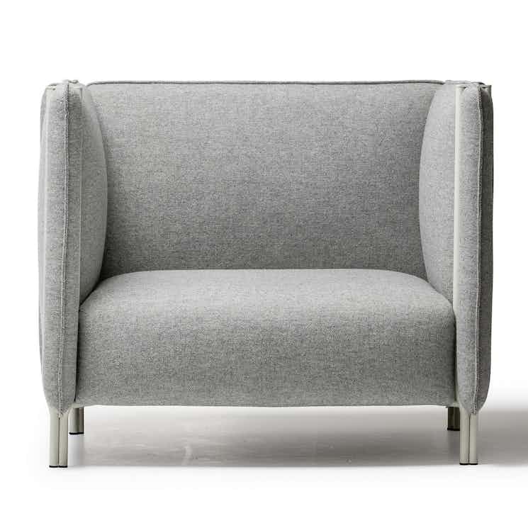 Lacividina-pinch-armchair-front-haute-living