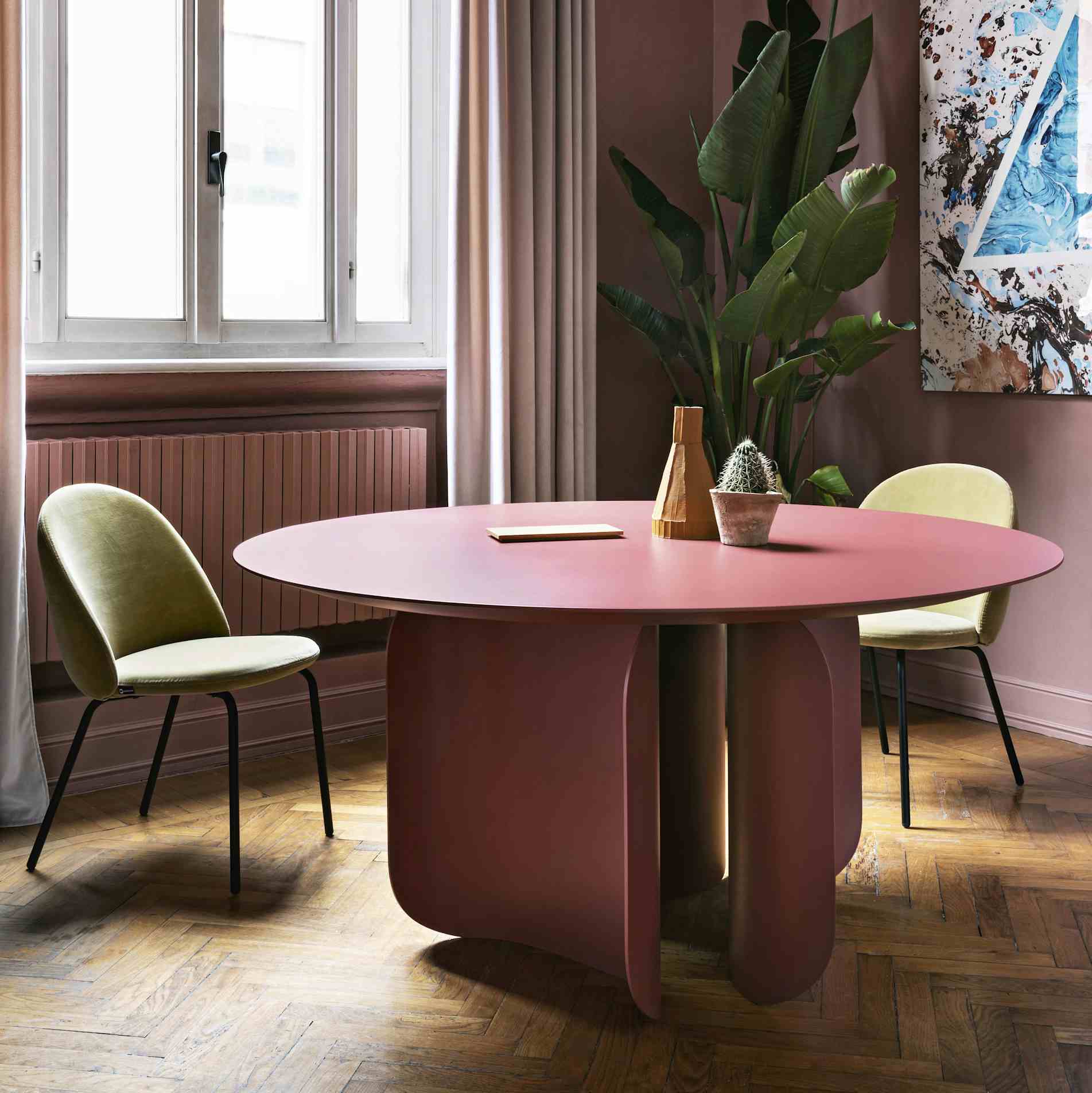 Miniforms barry table pink insitu haute living