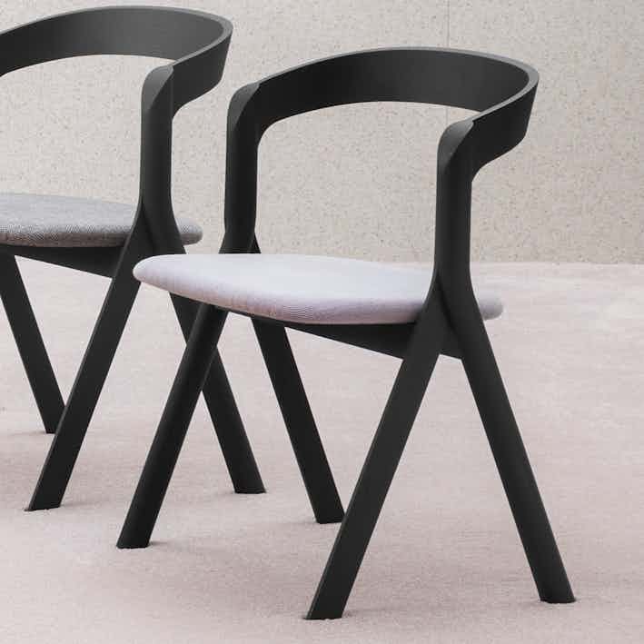Miniforms diverge chair group haute living 190114 161413