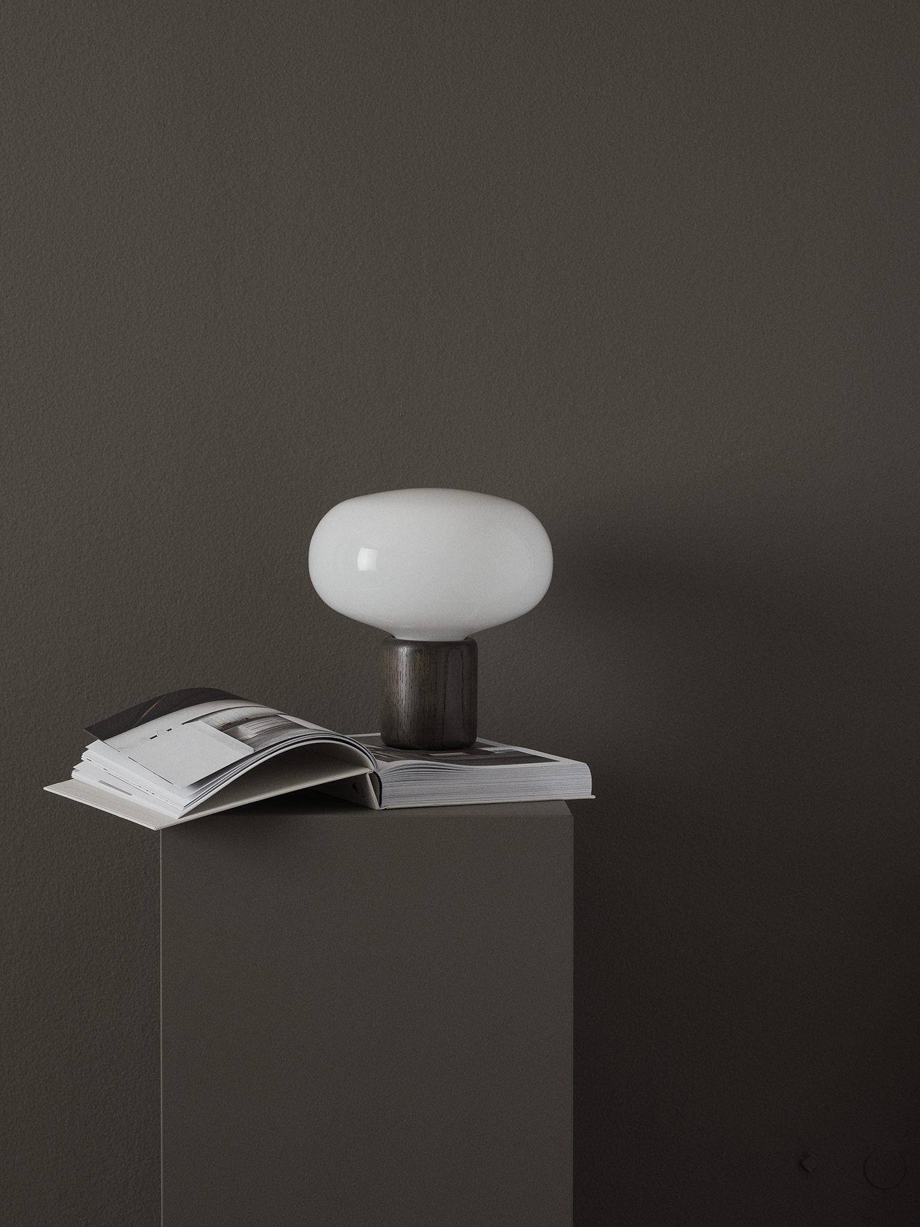 karl johan table lamp